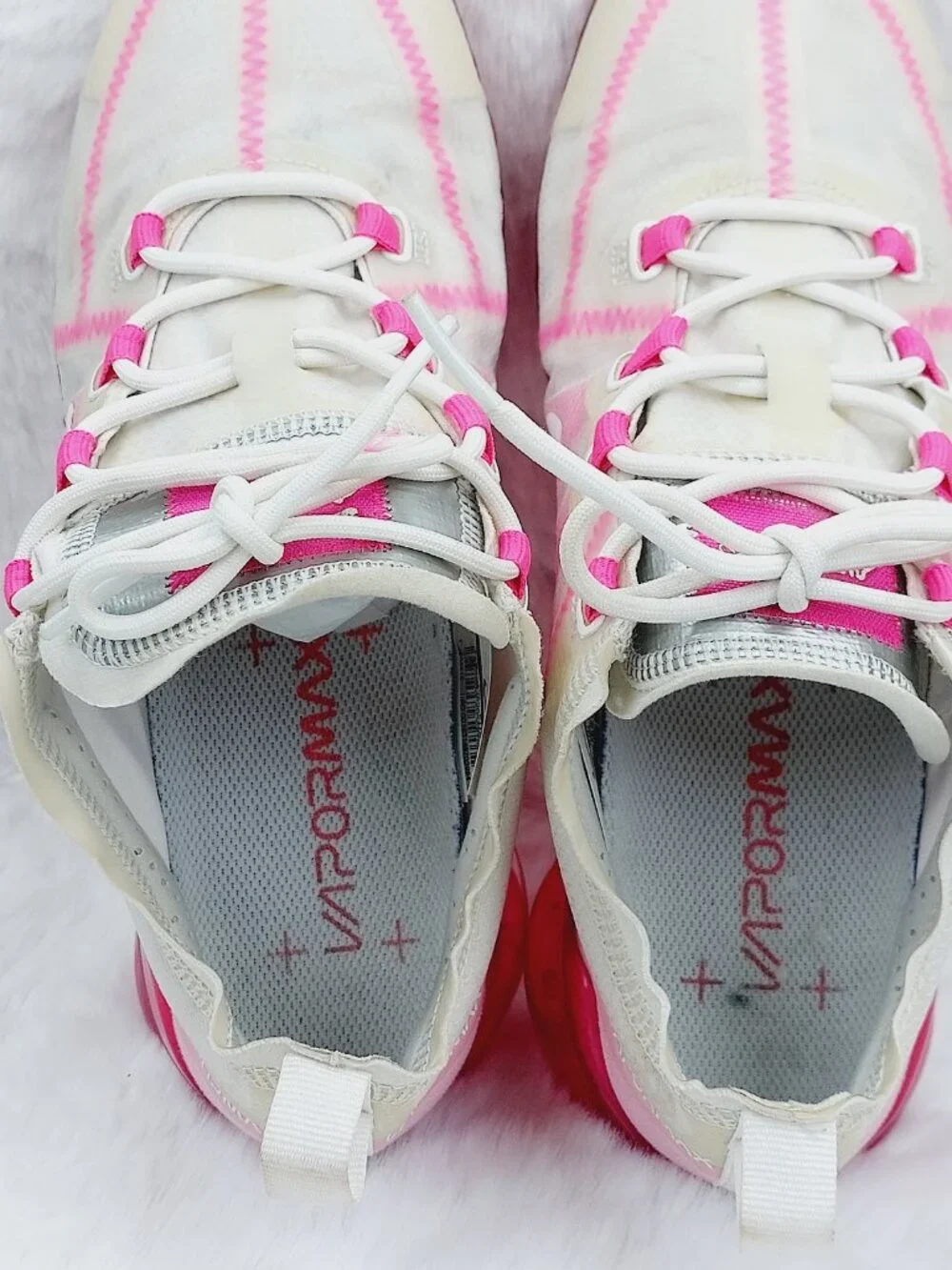Nike Women's White Rose Pink Air Vapormax Low Top Athletic Sneaker Size 8